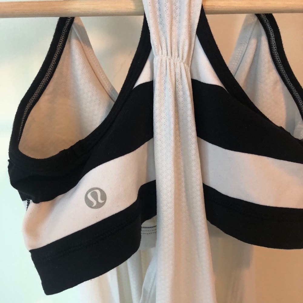 Luluemon Black and White Women’s Tank Top